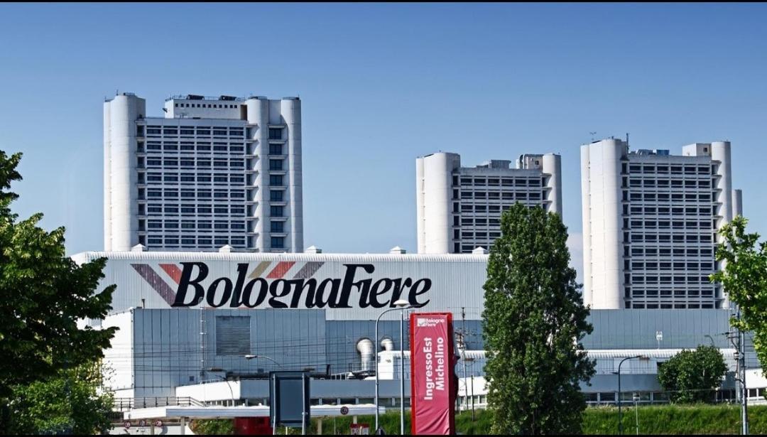 Апартаменти M2Bo Dossetti 27 - Fiera Болонья Екстер'єр фото